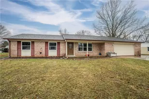 5485 Knollwood Dr, Lewisburg, OH 45338 - Photo 2