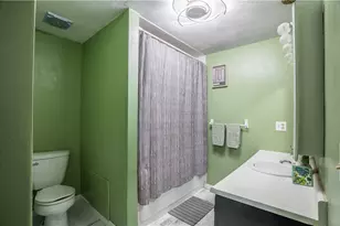 5485 Knollwood Dr, Lewisburg, OH 45338 - Photo 16