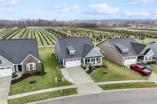 2131 W Schmidt Dr, Beavercreek Twp, OH 45434 - Photo 38