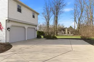 5019 Parkview Ct, Dayton, OH 45458 - Photo 4