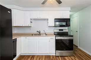 109 Tulip Dr, West Carrollton, OH 45449 - Photo 10