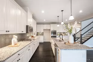 861 Acorn Dr, Sugarcreek Twp, OH 45440 - Photo 14