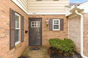 7808 Capitol Hill Ln, Washington Twp, OH 45459 - Photo 4