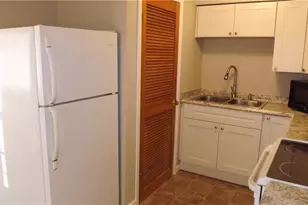 2040 Courtland Ave, Kettering, OH 45420 - Photo 8