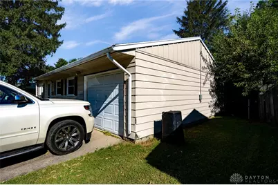 204 Bassett Drive, Springfield, OH 45506 - Photo 4