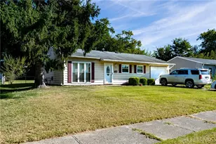 204 Bassett Dr, Springfield, OH 45506 - Photo 2