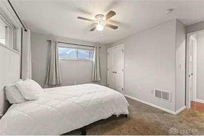 5662 Brandt Pike, Huber Heights, OH 45424 - Photo 30