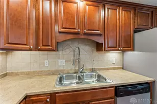 5662 Brandt Pike, Huber Heights, OH 45424 - Photo 18