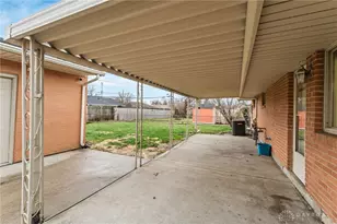 5662 Brandt Pike, Huber Heights, OH 45424 - Photo 38