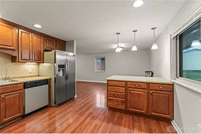 5662 Brandt Pike, Huber Heights, OH 45424 - Photo 20