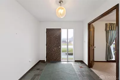 210 Chris Drive, Englewood, OH 45322 - Photo 4