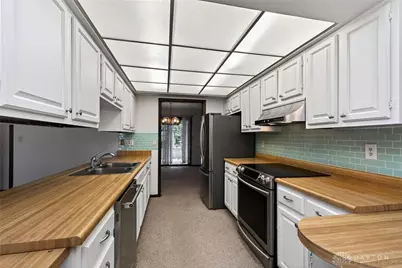 210 Chris Drive, Englewood, OH 45322 - Photo 12