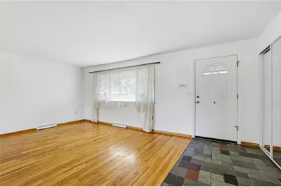 8943 Monsanto Drive, Springfield Township, OH 45231 - Photo 6