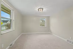 21 S Limestone St, Jamestown Vlg, OH 45335 - Photo 18