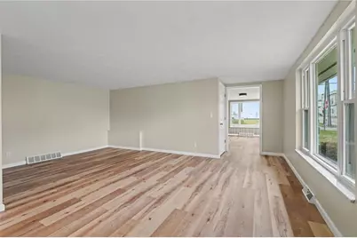 21 S Limestone Street, Jamestown, OH 45335 - Photo 6