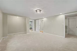 21 S Limestone St, Jamestown Vlg, OH 45335 - Photo 28