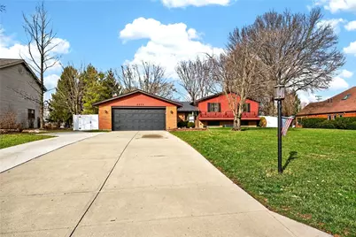 3330 Pebble Creek Drive, Beavercreek, OH 45432 - Photo 2