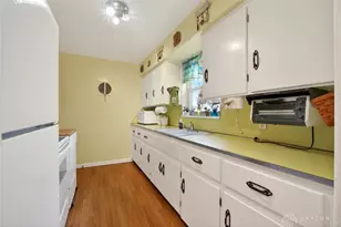 3028 Fairway Dr, Kettering, OH 45409 - Photo 10