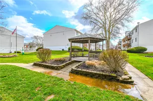 5655 E Coach Dr, Kettering, OH 45440 - Photo 30