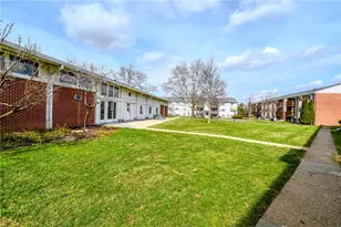 5655 E Coach Dr, Kettering, OH 45440 - Photo 28