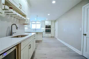 121 E Schantz Ave, Oakwood, OH 45409 - Photo 16