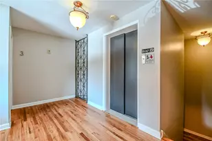 121 E Schantz Ave, Oakwood, OH 45409 - Photo 8