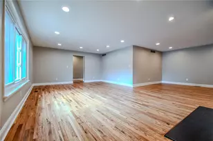 121 E Schantz Ave, Oakwood, OH 45409 - Photo 12