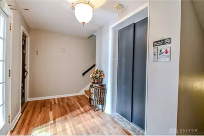 121 E Schantz #4, Oakwood, OH 45409 - Photo 6