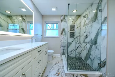 121 E Schantz #4, Oakwood, OH 45409 - Photo 24