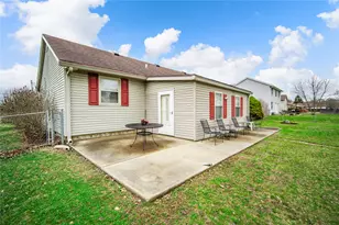 650 Beachler Dr, Carlisle, OH 45005 - Photo 8