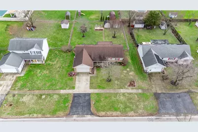 650 Beachler Drive, Carlisle, OH 45005 - Photo 2