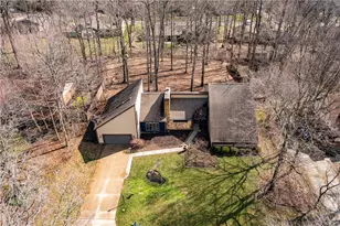 2860 Homeway Dr, Beavercreek, OH 45434 - Photo 2