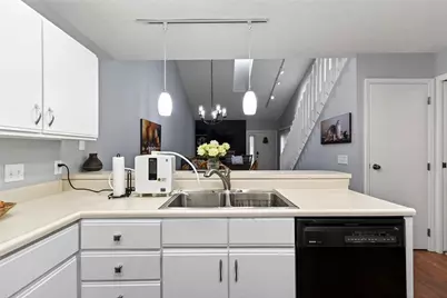 450 Jamestown Circle, Washington Twp, OH 45458 - Photo 14