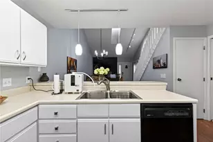 450 Jamestown Cir, Washington Twp, OH 45458 - Photo 14