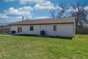 1031 Meadowrun Rd, Englewood, OH 45322 - Photo 32