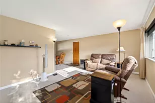 4515 Harbison St, West Carrollton, OH 45439 - Photo 6