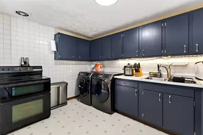 4515 Harbison Street, West Carrollton, OH 45439 - Photo 12