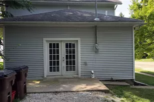 230 W Decatur St, Eaton, OH 45320 - Photo 2