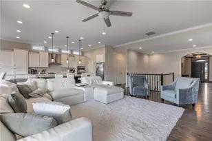 9501 Flatrock Dr, Washington Twp, OH 45458 - Photo 4