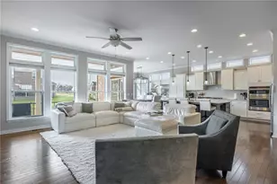 9501 Flatrock Dr, Washington Twp, OH 45458 - Photo 2