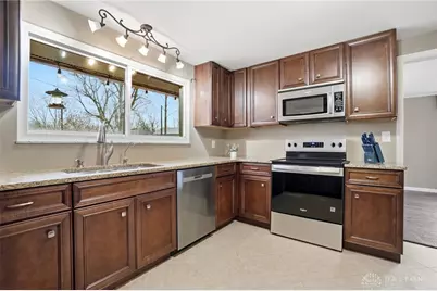 2433 E Rahn Road, Kettering, OH 45440 - Photo 14