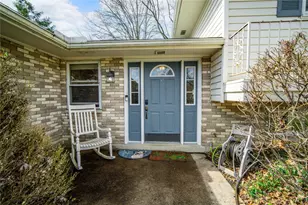 6111 Parkridge Dr, Centerville, OH 45459 - Photo 6