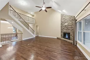 1174 Club View Dr, Washington Twp, OH 45458 - Photo 12