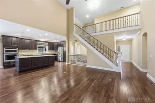 1174 Club View Dr, Washington Twp, OH 45458 - Photo 14