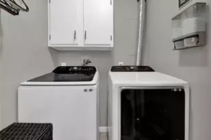 7120 Hardwicke Pl, Butler Twp, OH 45414 - Photo 32