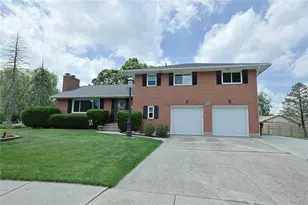 772 Lovetta Dr, Kettering, OH 45429 - Photo 2