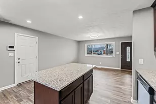 255 Lutz Dr, Englewood, OH 45322 - Photo 8