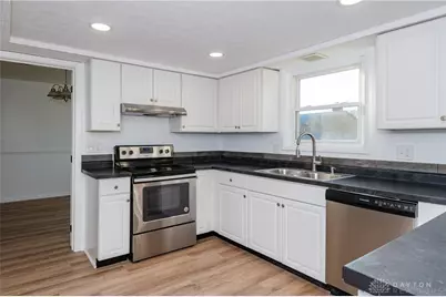 4020 Caprice Road, Englewood, OH 45322 - Photo 12