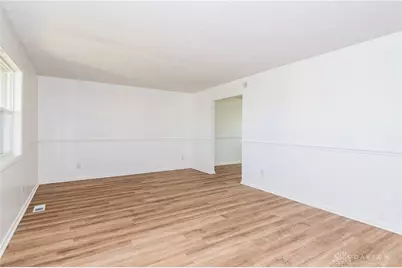 4020 Caprice Road, Englewood, OH 45322 - Photo 6