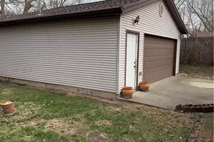 4867 Rittenhouse Dr, Huber Heights, OH 45424 - Photo 14